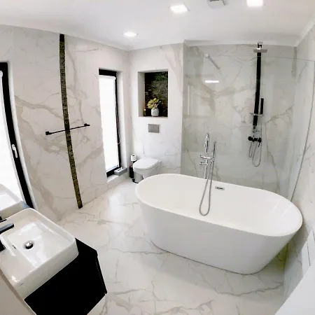 Villa Belle 165 M², Climatisee , Piscine Chauffee Calenzana