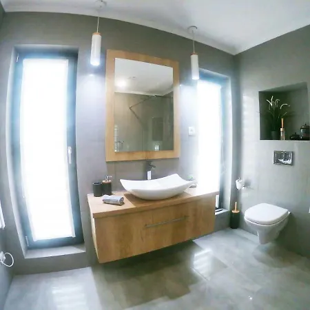 Belle 165 M², Climatisee , Piscine Chauffee Villa