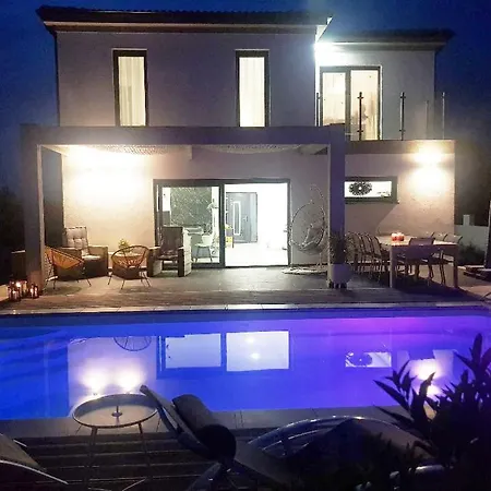 Belle 165 M², Climatisee , Piscine Chauffee Villa